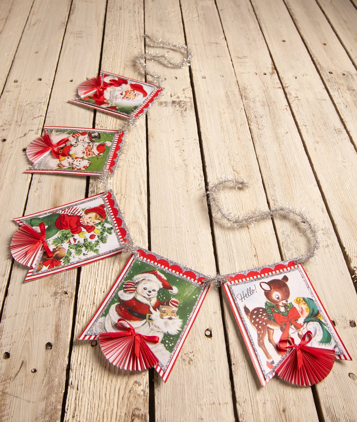 Retro Christmas Garland