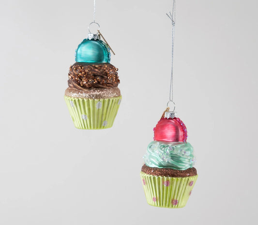 Sweet Cupcake Ornaments with Macaroons