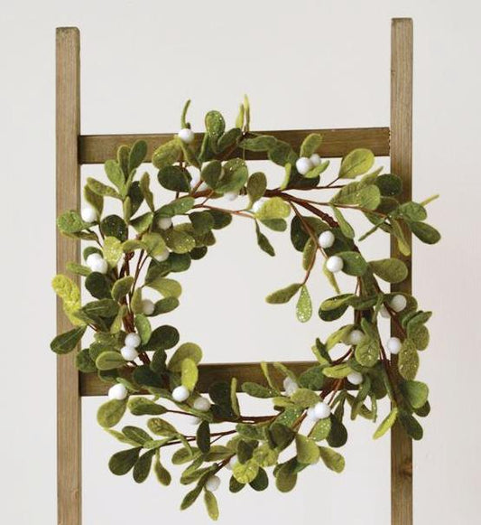 Felt Mistletoe Wreath